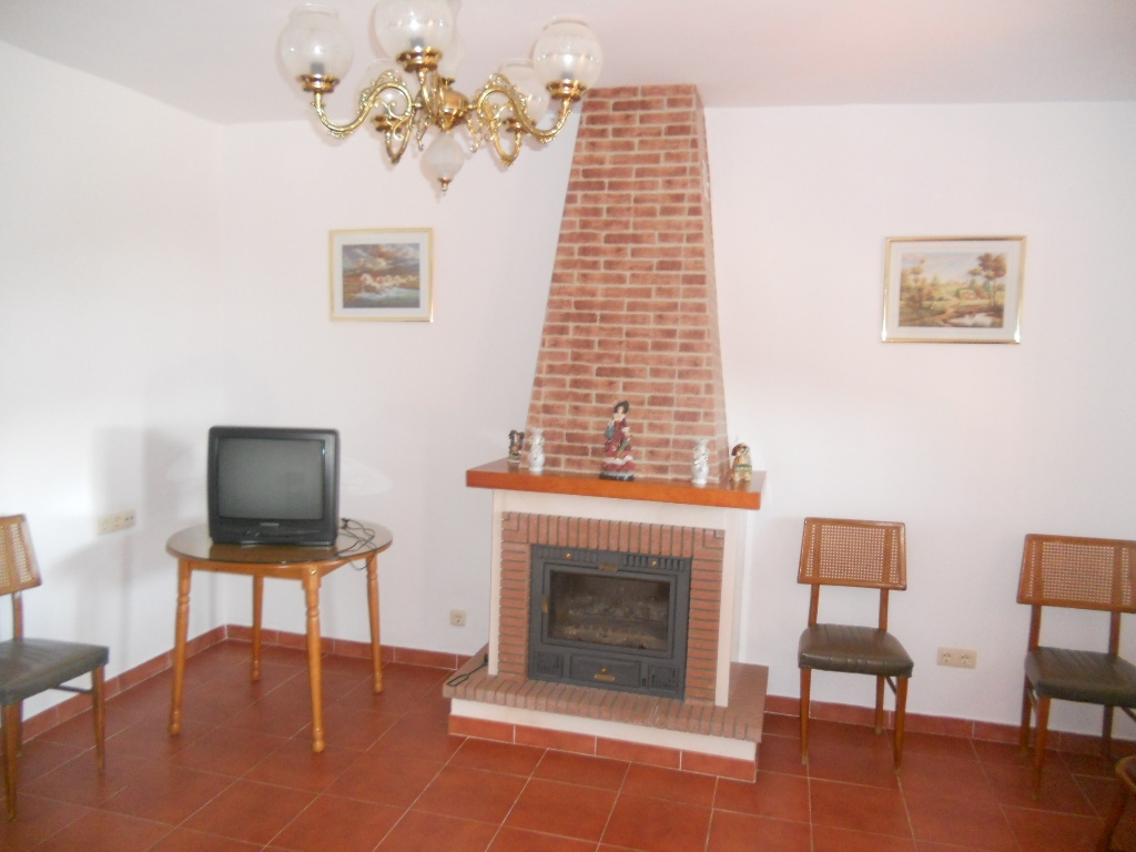 2 CASAS DE CAMPO PAREADAS EN DEHESA DE TRIANA ( VELEZ-MALAGA)