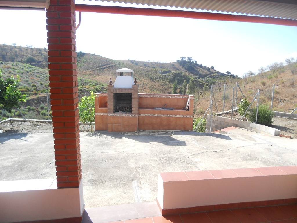 2 CASAS DE CAMPO PAREADAS EN DEHESA DE TRIANA ( VELEZ-MALAGA)