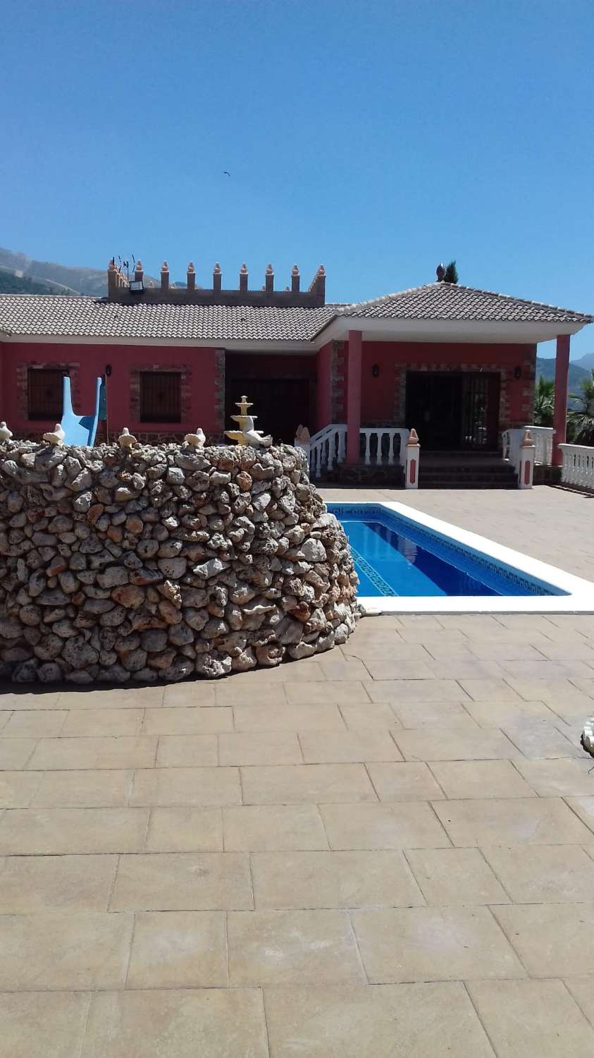 Chalet for sale in Canillas de Aceituno