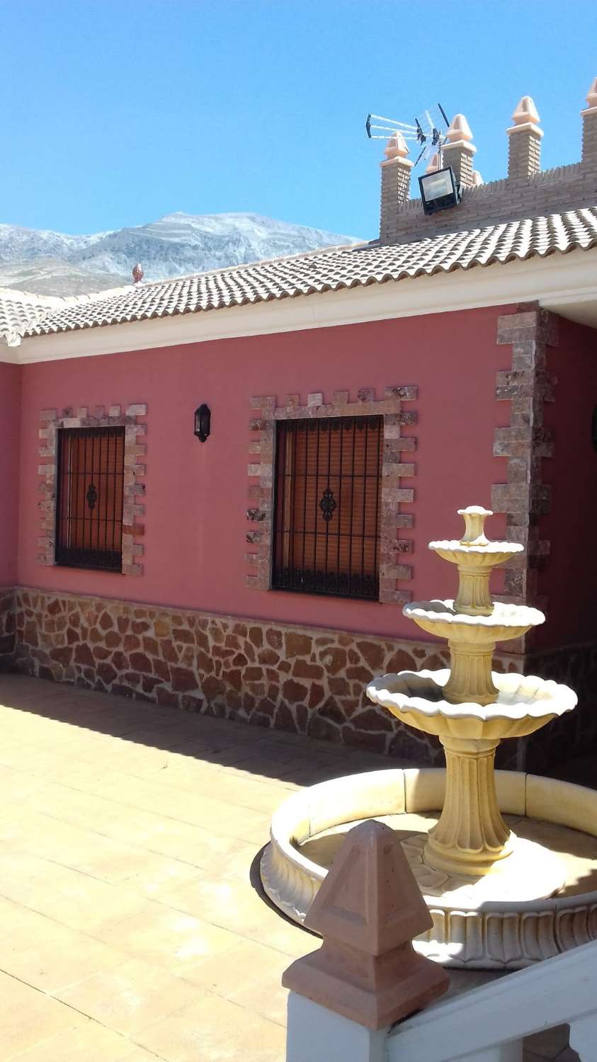 Chalet for sale in Canillas de Aceituno