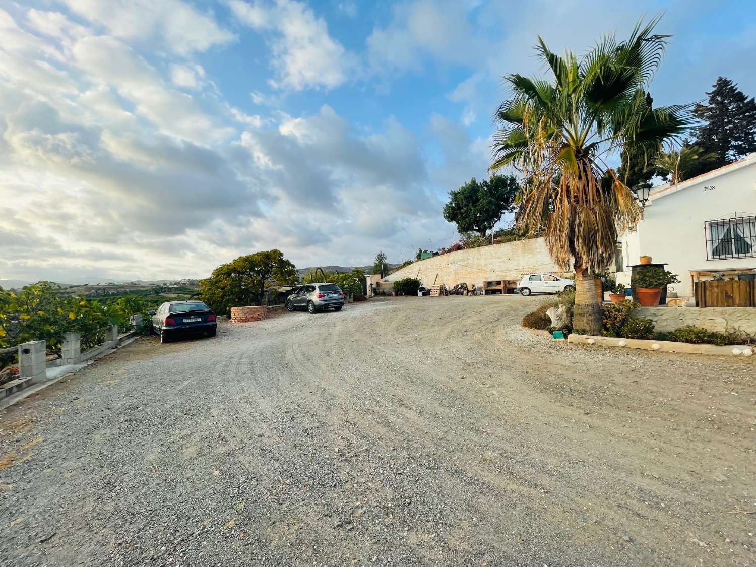 CASA DE CAMPO EN ALMAYATE