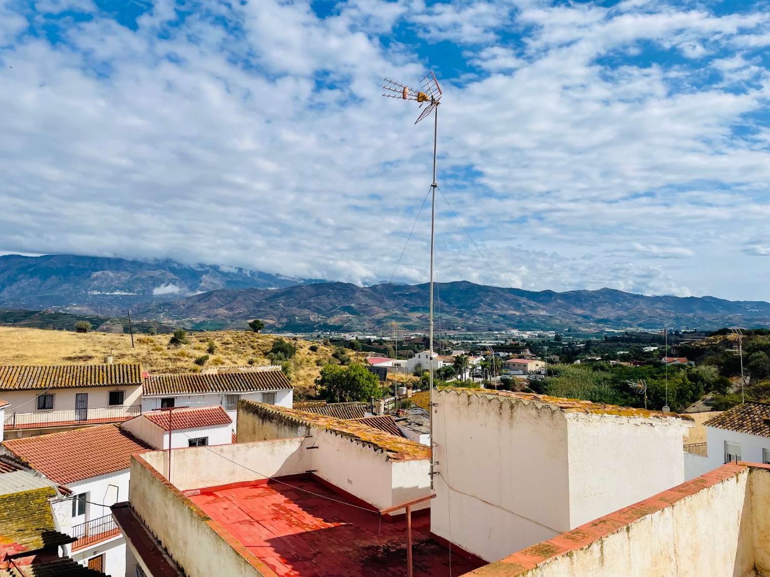 Maison en vente à Benamocarra