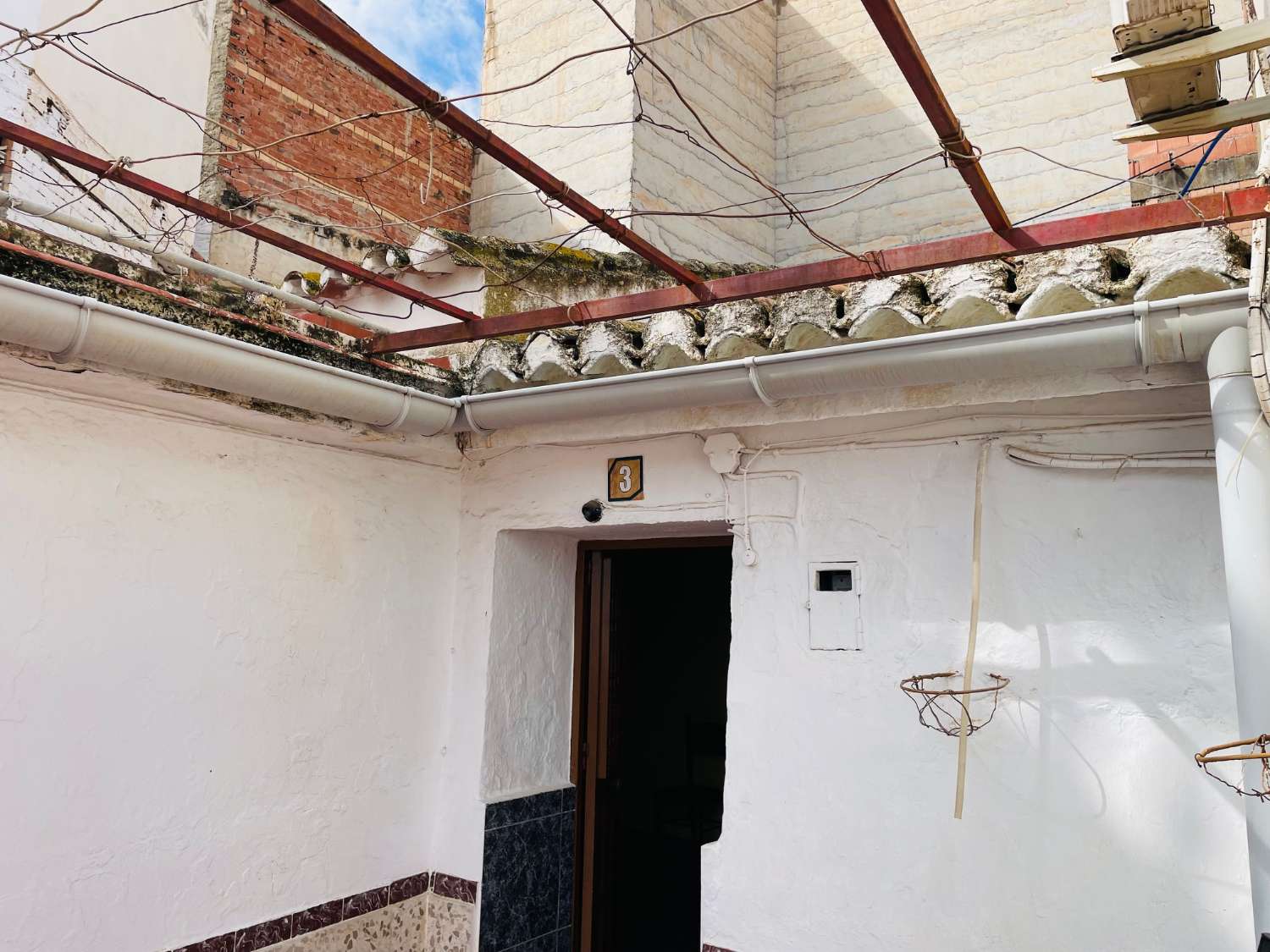 CASA DE PUEBLO DE 4 DORMITORIOS CON 150 M2