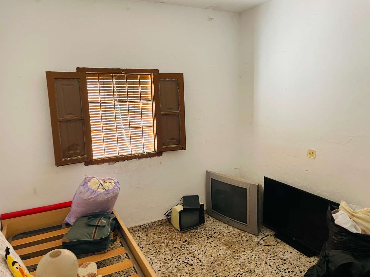 CASA DE PUEBLO DE 4 DORMITORIOS CON 150 M2